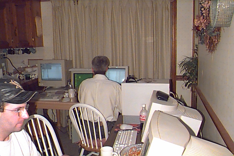 Syclopse was giving everyone the Xeno maps over the network